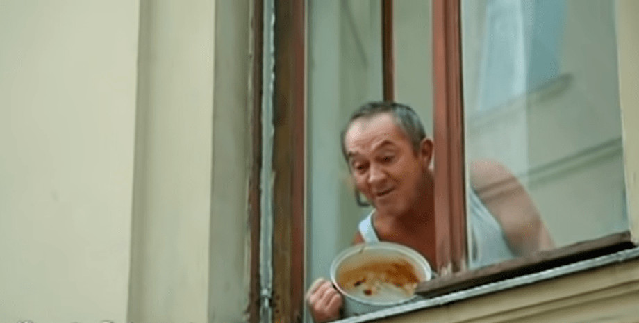 Дед Кирилл из сериала Кухня